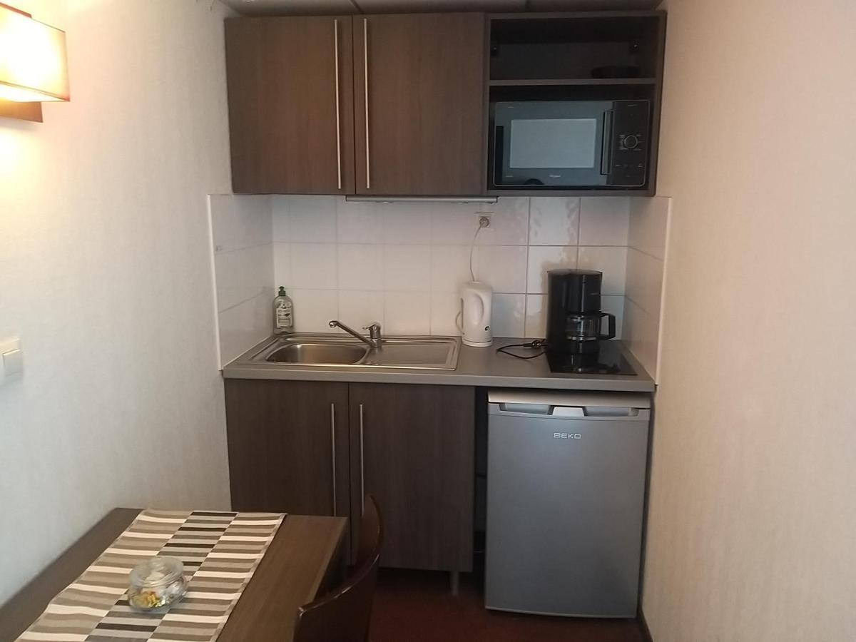 Studio Privatif Dans Hotel Residence Nimes Gare Exterior photo